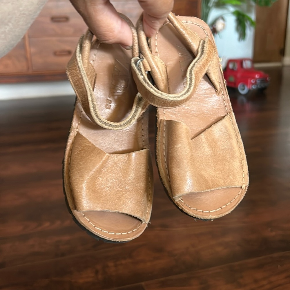 Girls Zara leather sandals